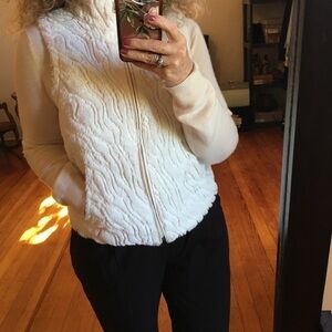 Betsey Johnson faux fur off-white sequins vest